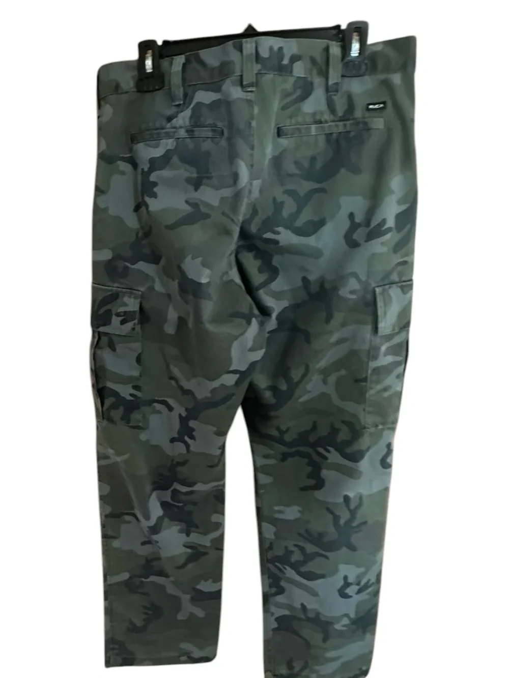 RVCA Americana Fit Camo Cargo Pants Men’s Size 32 Green Camouflage Straight Leg
